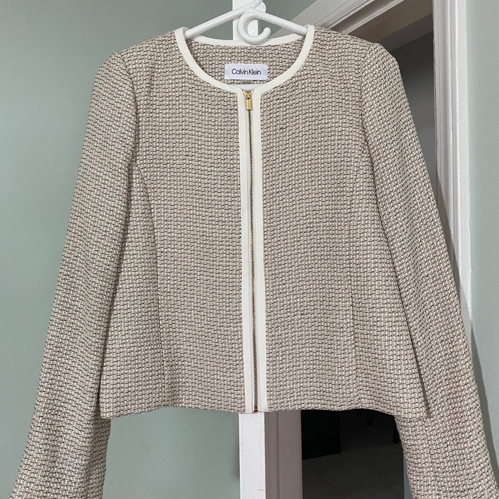 Brand New Calvin Klein Blazer - Size 8P